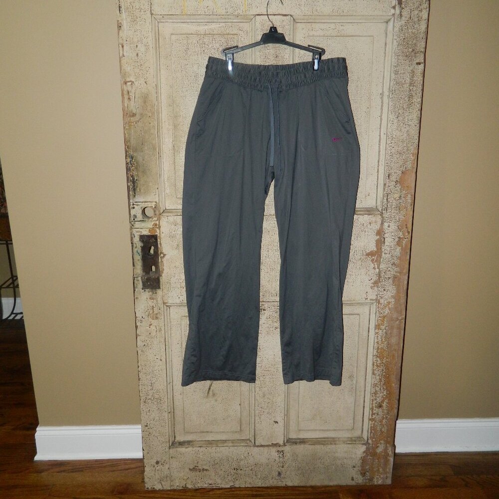 Vintage Womens Nike Jogger Pants Size XL (QQ-28)